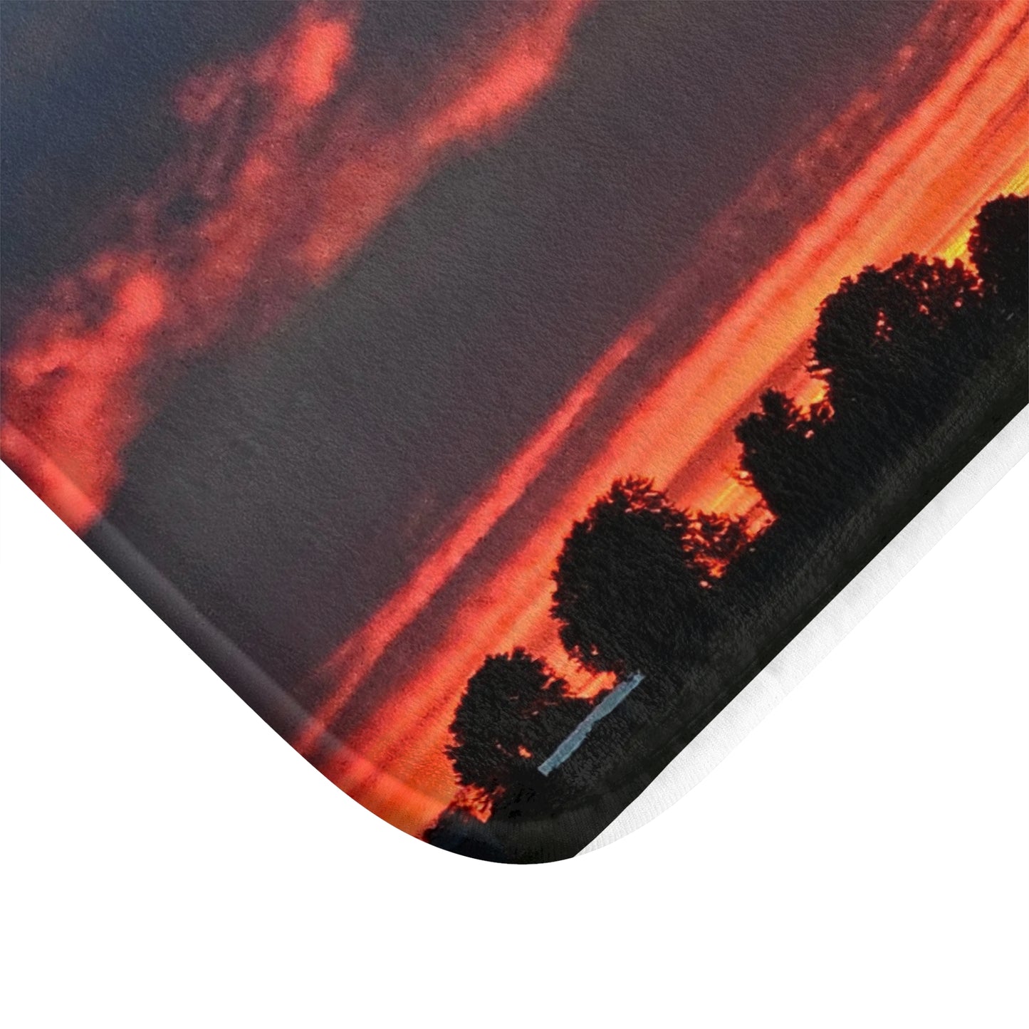 Sunset Silhouette Bath Mat - Cozy Home Décor for Relaxation